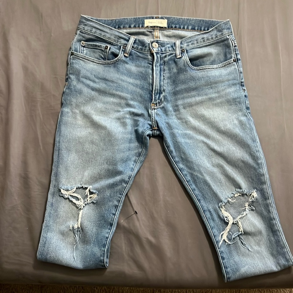 Men’s Gap Skinny Distress knee Jeans